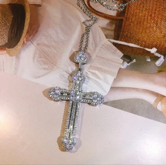 Sterling silver diamond cross - Picture 4 of 10